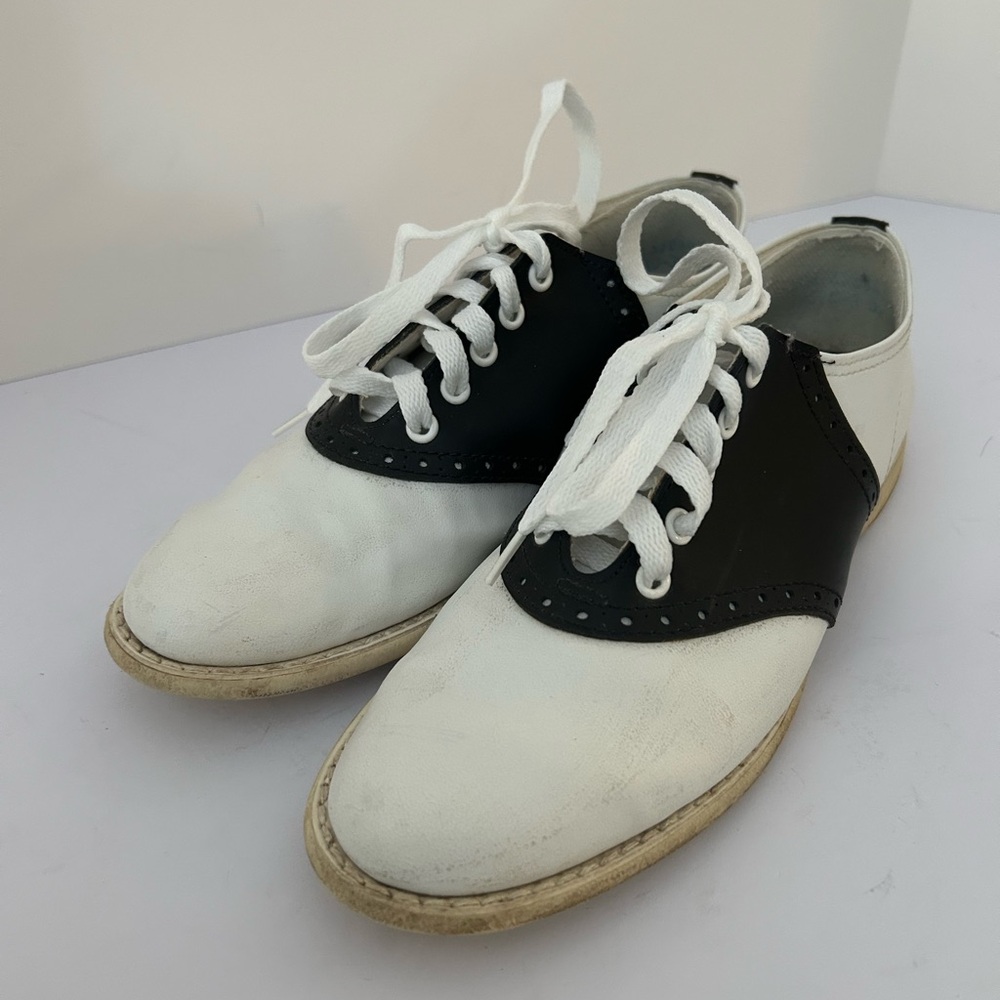 Women's Two-Tone White and Black Saddle Oxfords